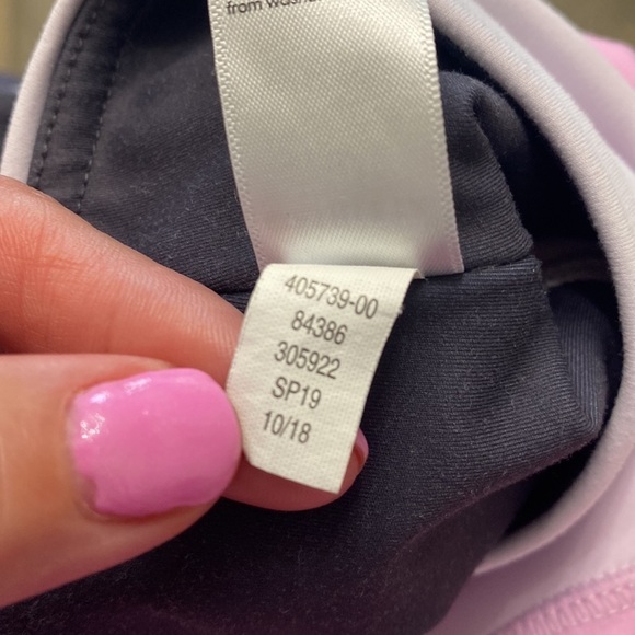 Athleta pink ombre leggings size medium. - Picture 9 of 11